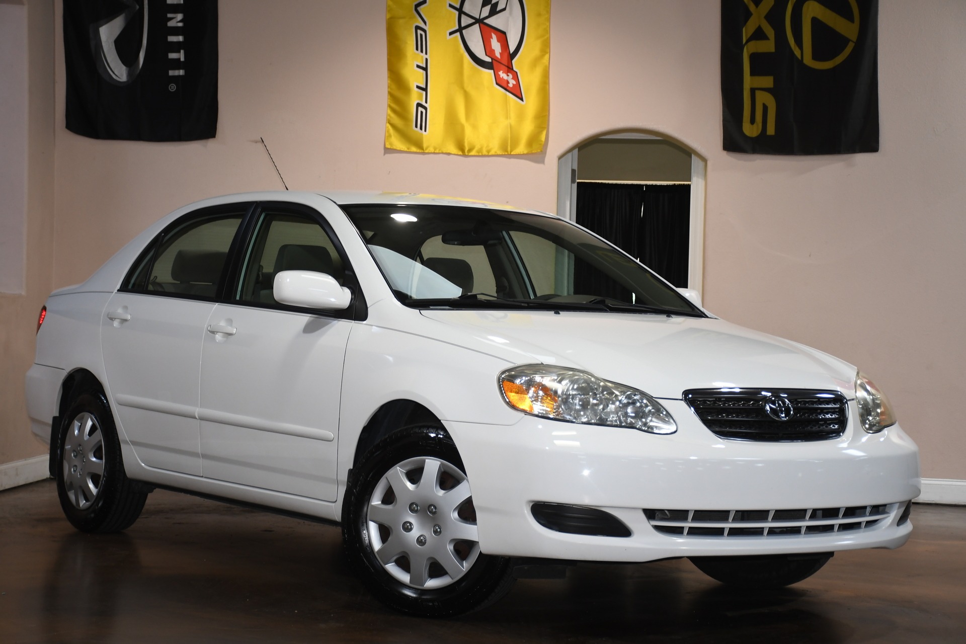 2008 Toyota Corolla LE photo 2