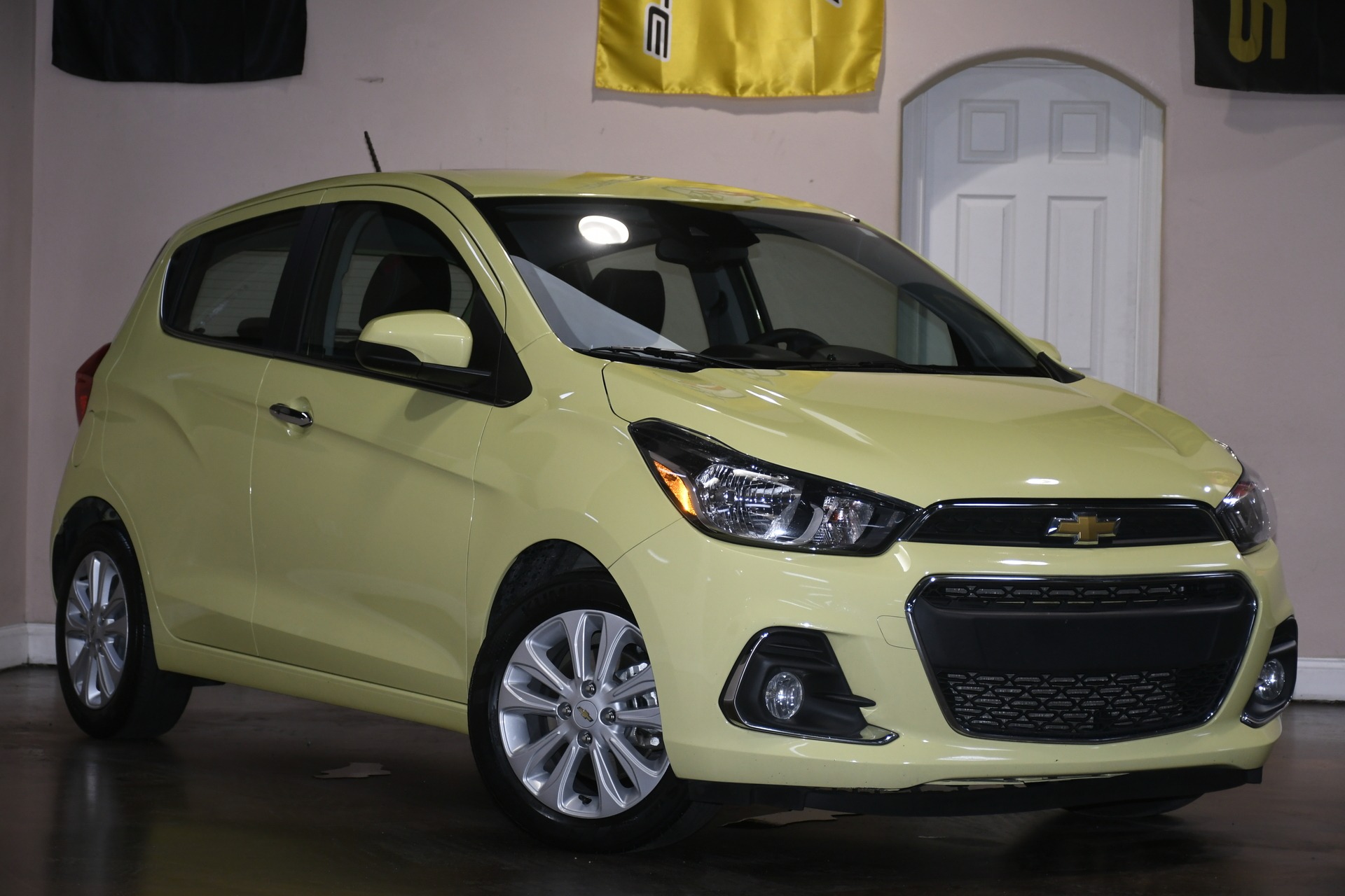 2018 Chevrolet Spark 2LT LT photo 3