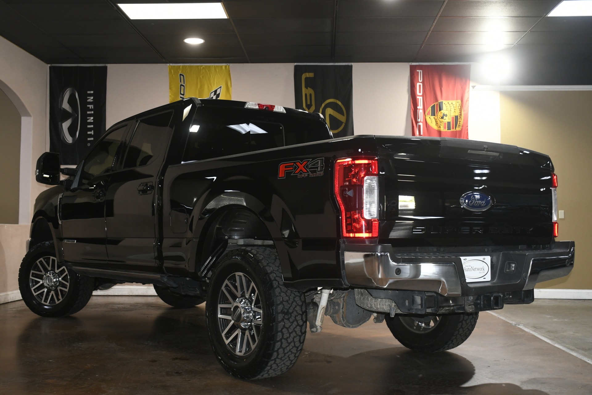 2017 Ford F-250 Lariat photo 3