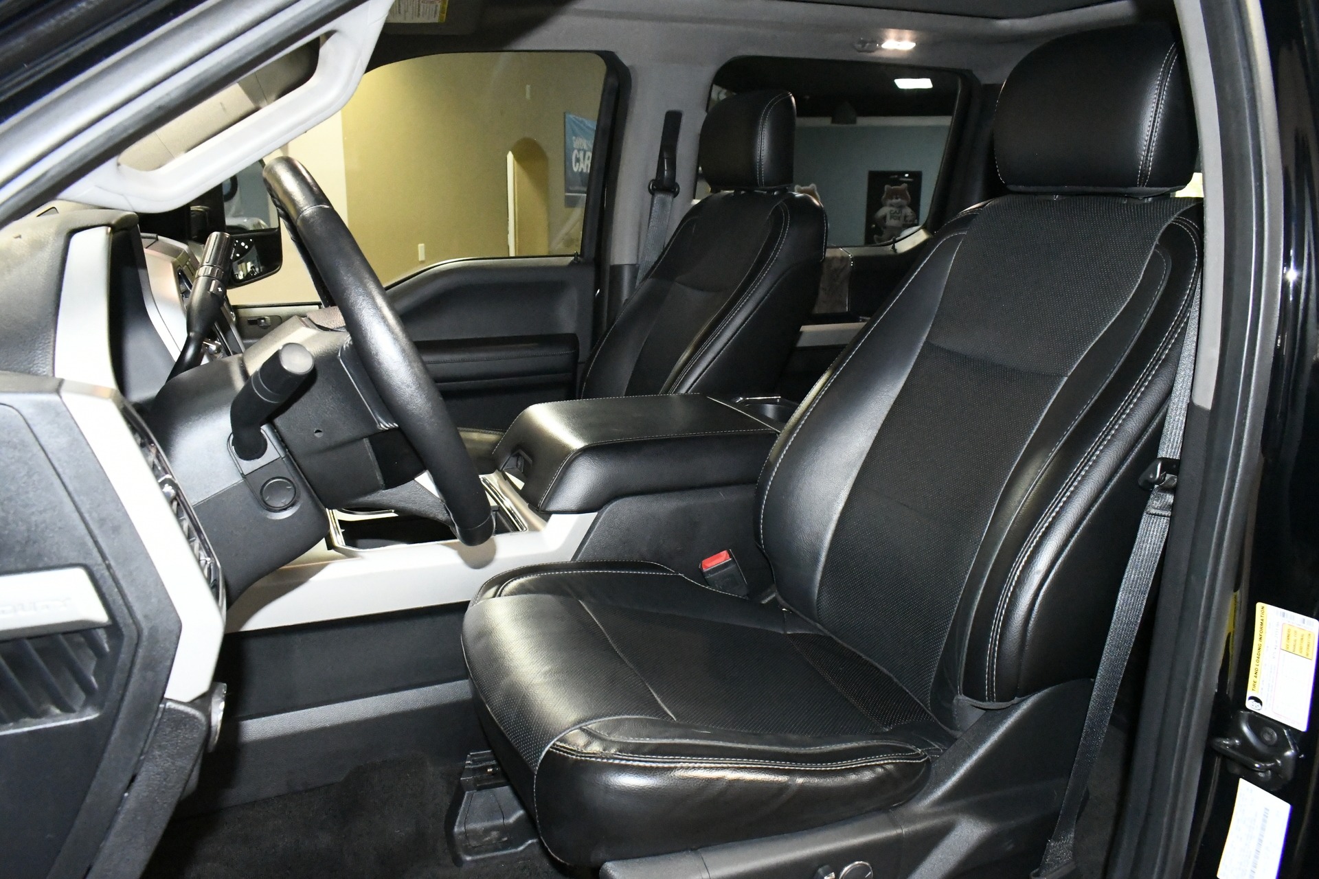 2017 Ford F-250 Lariat photo 4