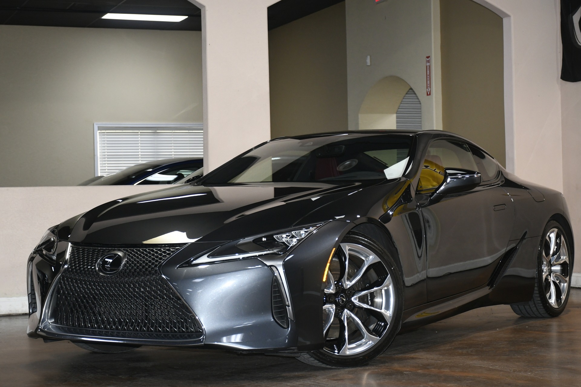 2018 Lexus LC 500 photo 4