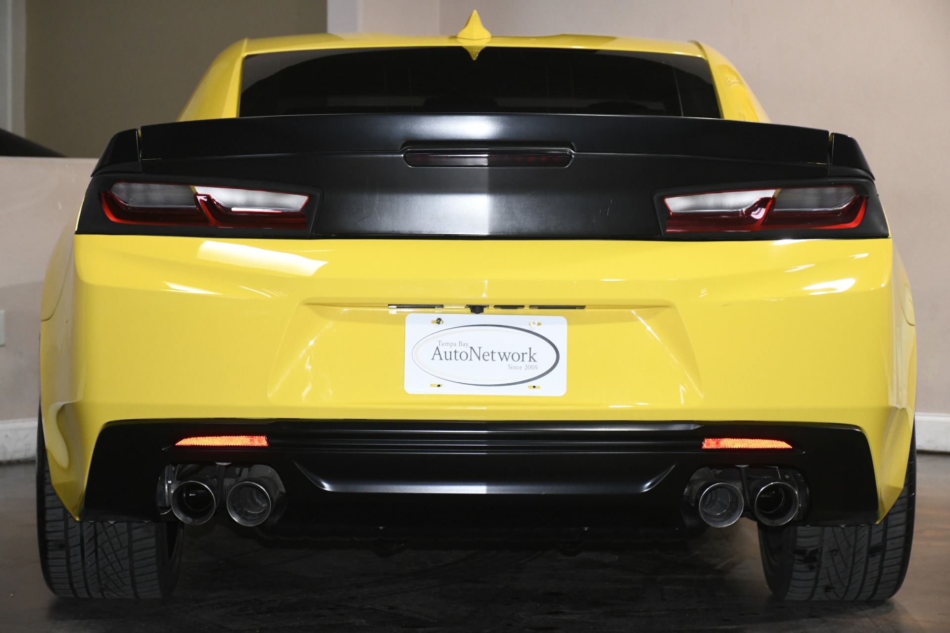 2017 Chevrolet Camaro 2LT photo 2
