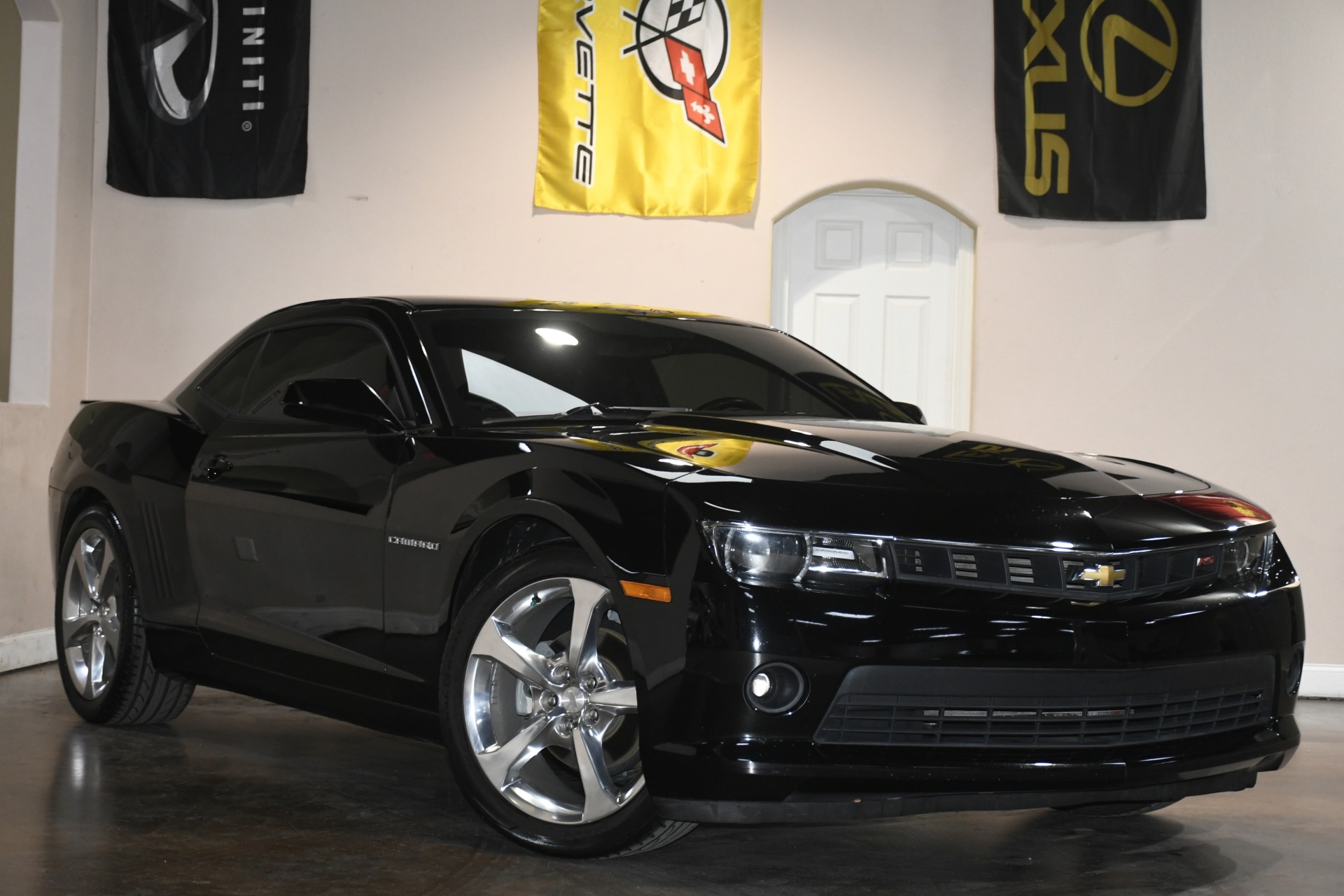 2015 Chevrolet Camaro 2LT photo 2