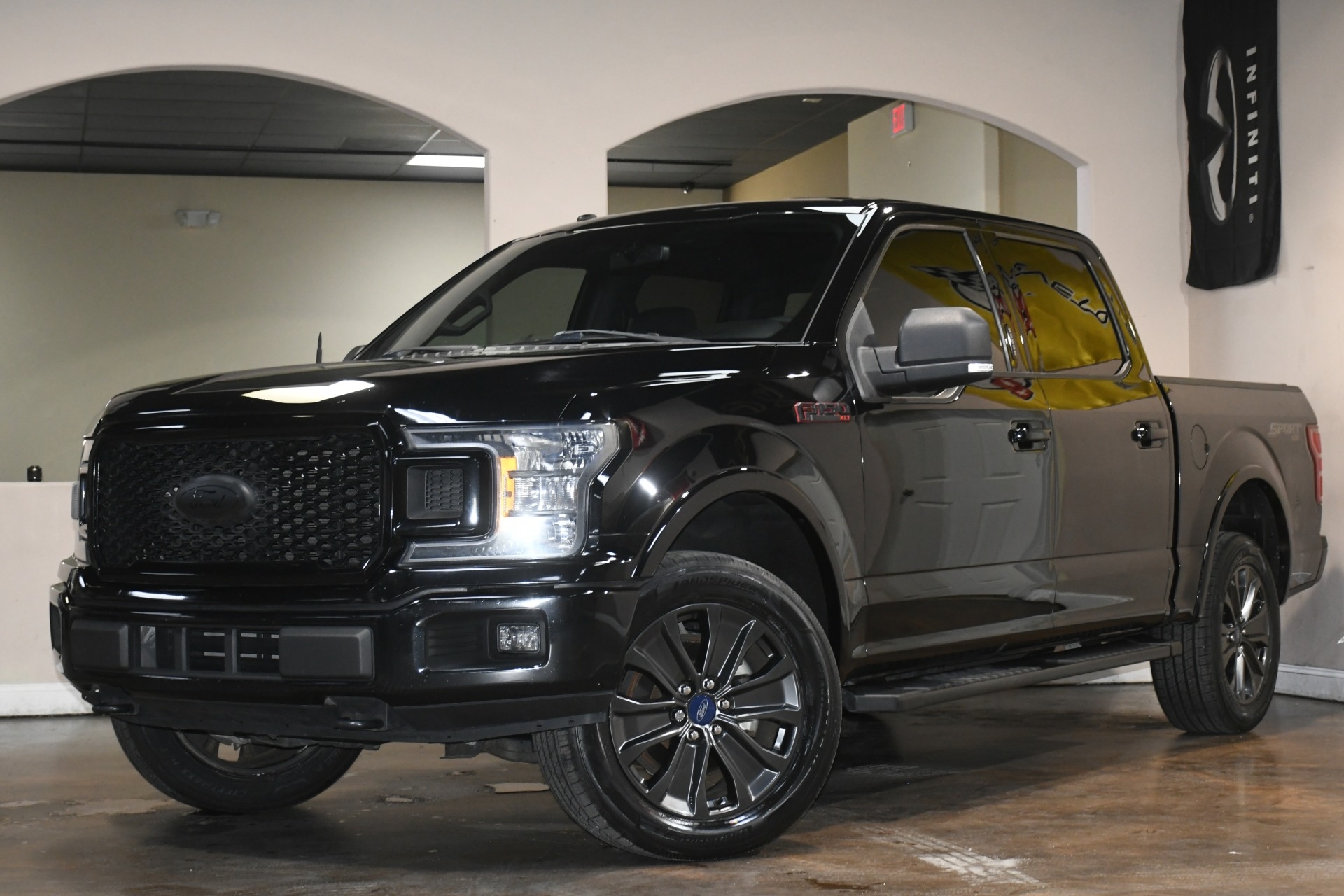 2018 Ford F-150 XLT photo 4