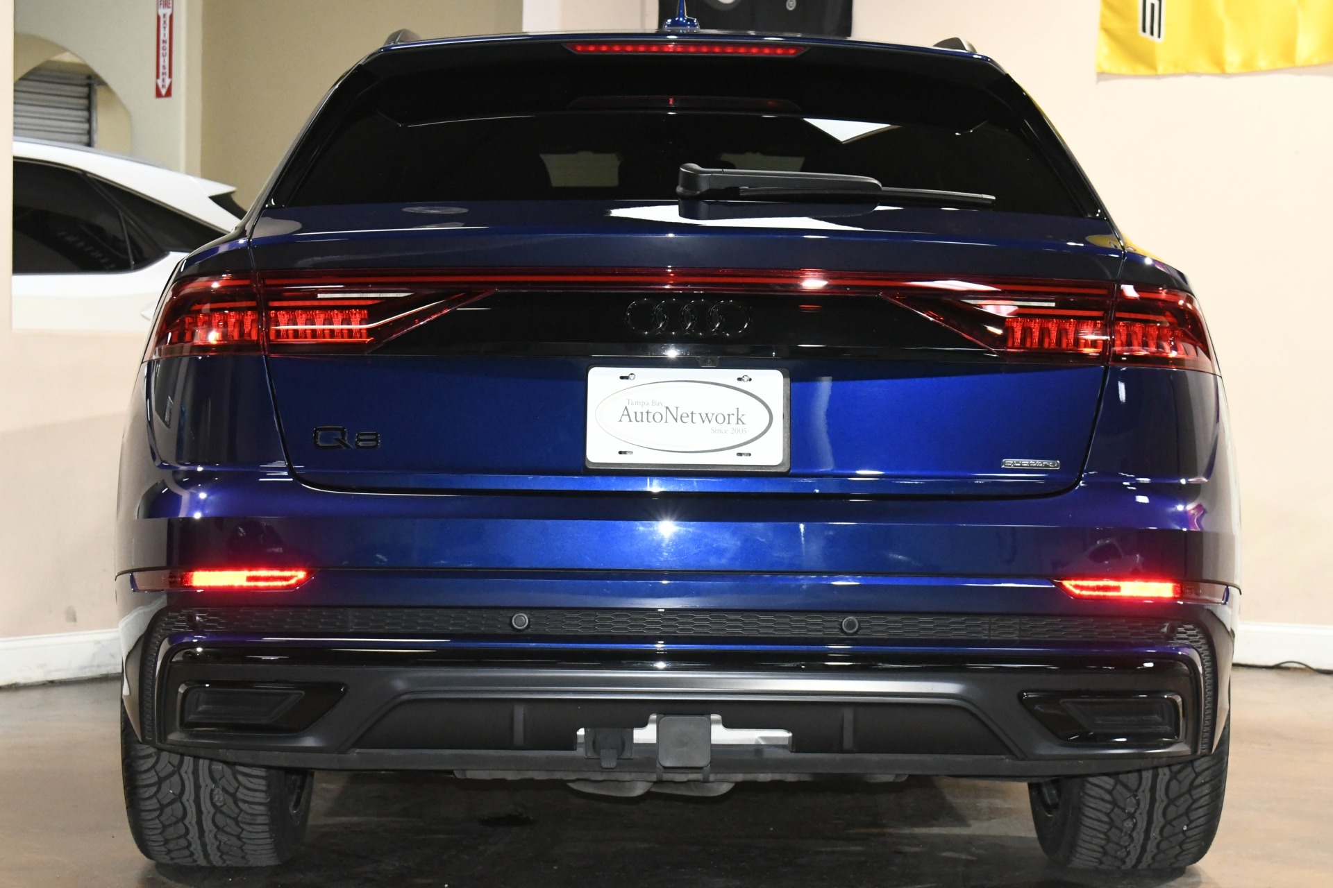 2021 Audi Q8 Prestige 55 photo 2