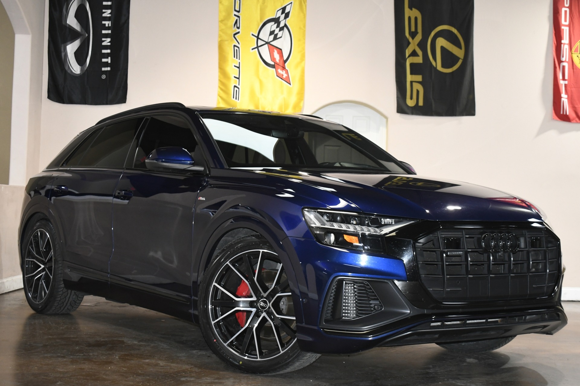 2021 Audi Q8 Prestige 55 photo 3