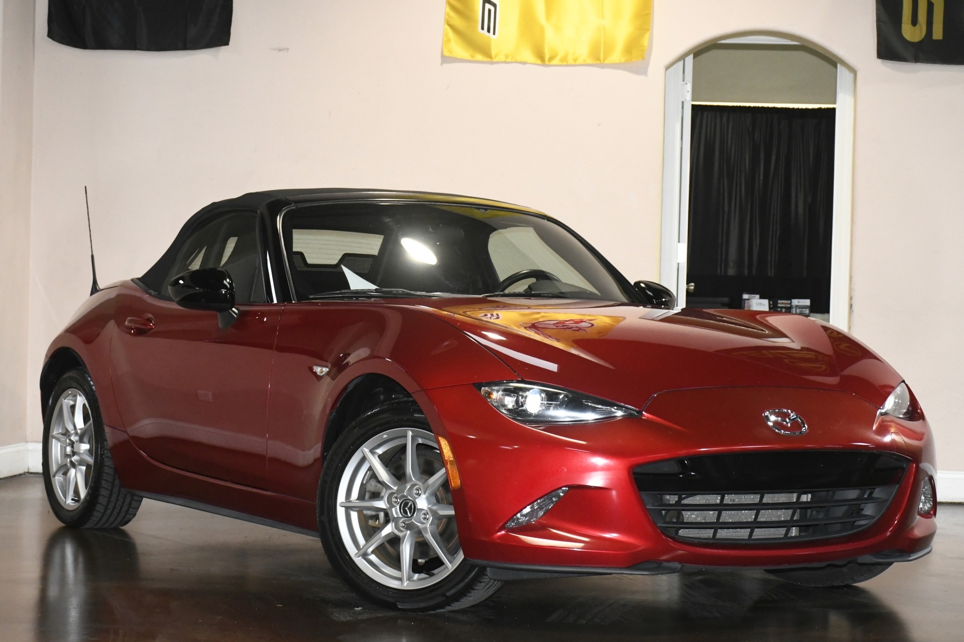 2016 Mazda MX-5 Miata Miata Sport photo 3