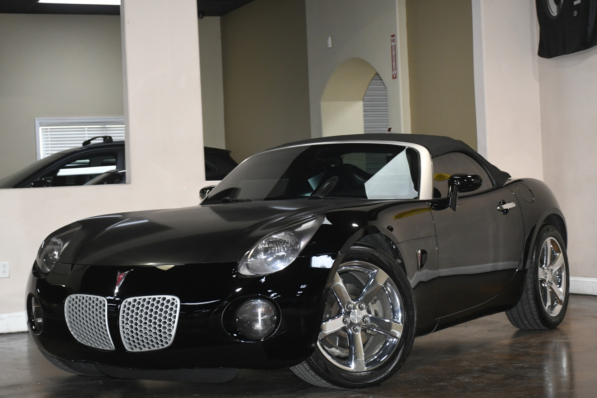 2007 Pontiac Solstice photo 4