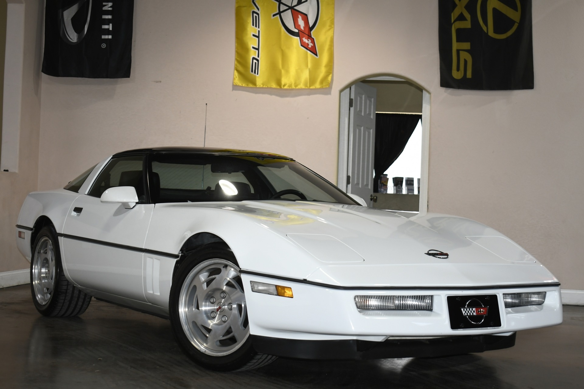 1990 Chevrolet Corvette photo 3