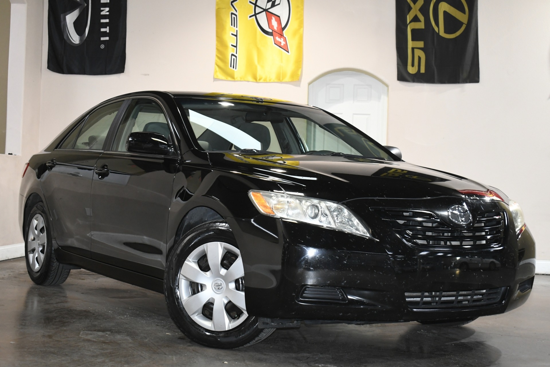 2008 Toyota Camry LE photo 3