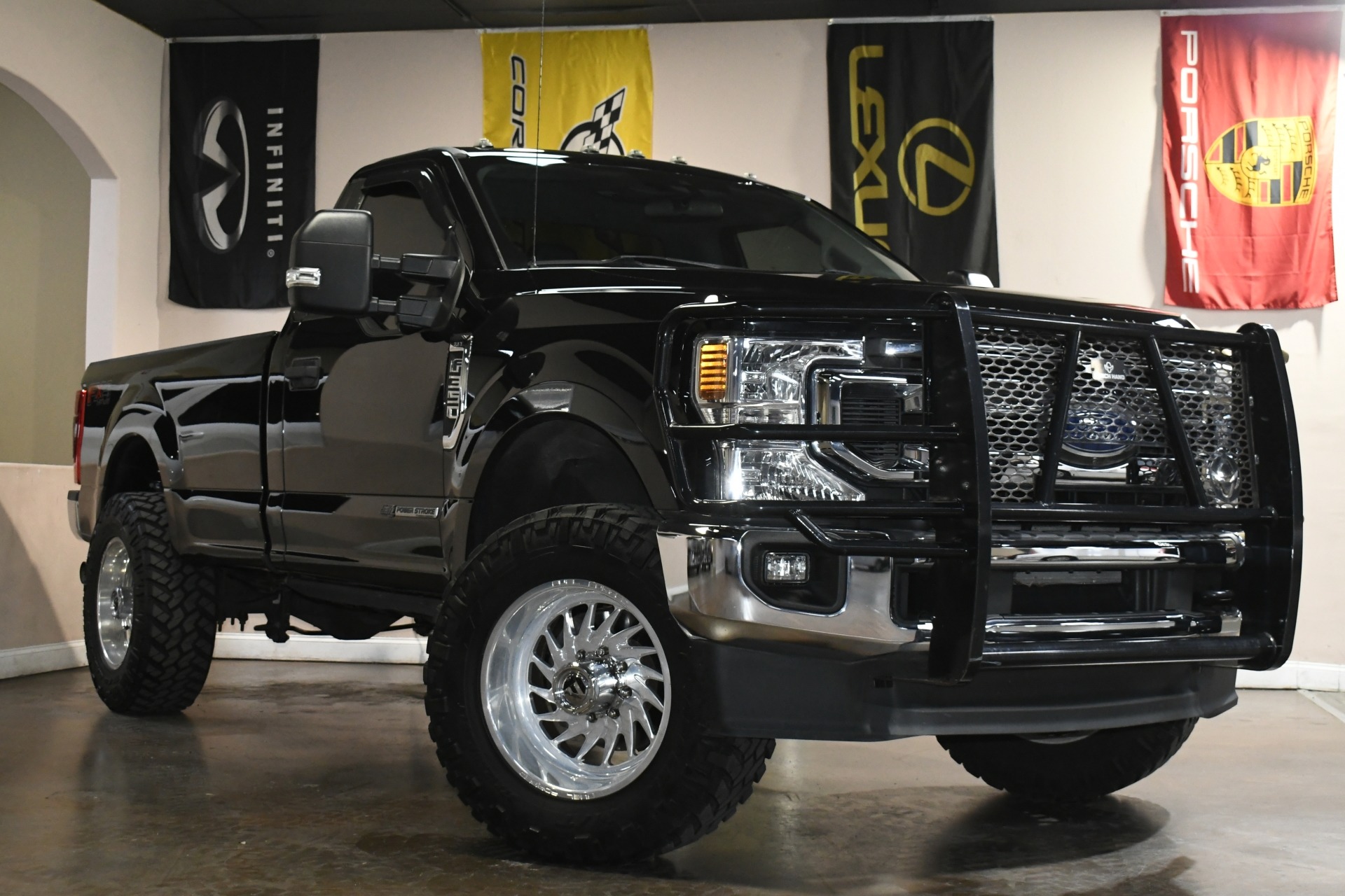 2020 Ford F-350 XLT photo 3