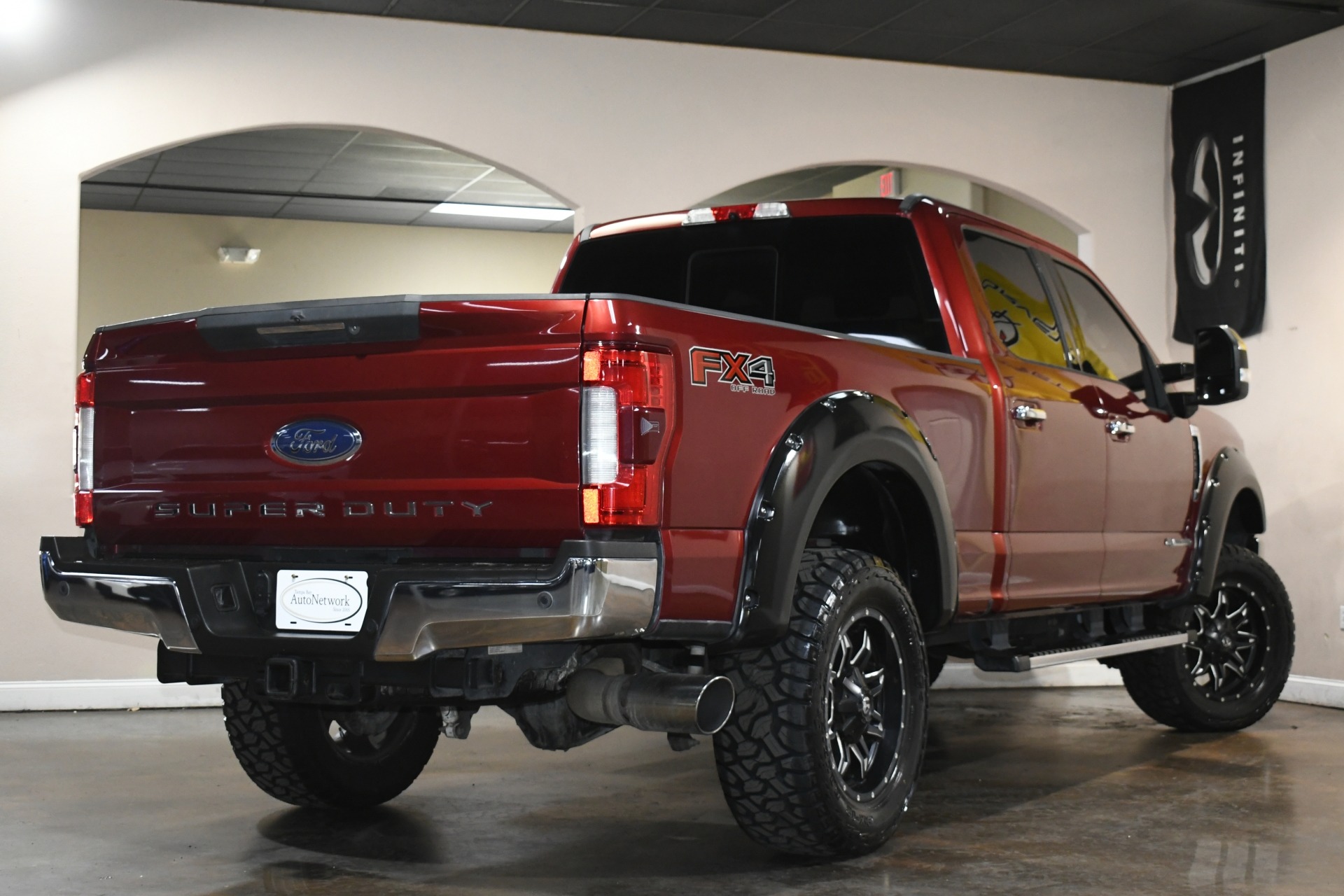 2017 Ford F-250 Lariat photo 4