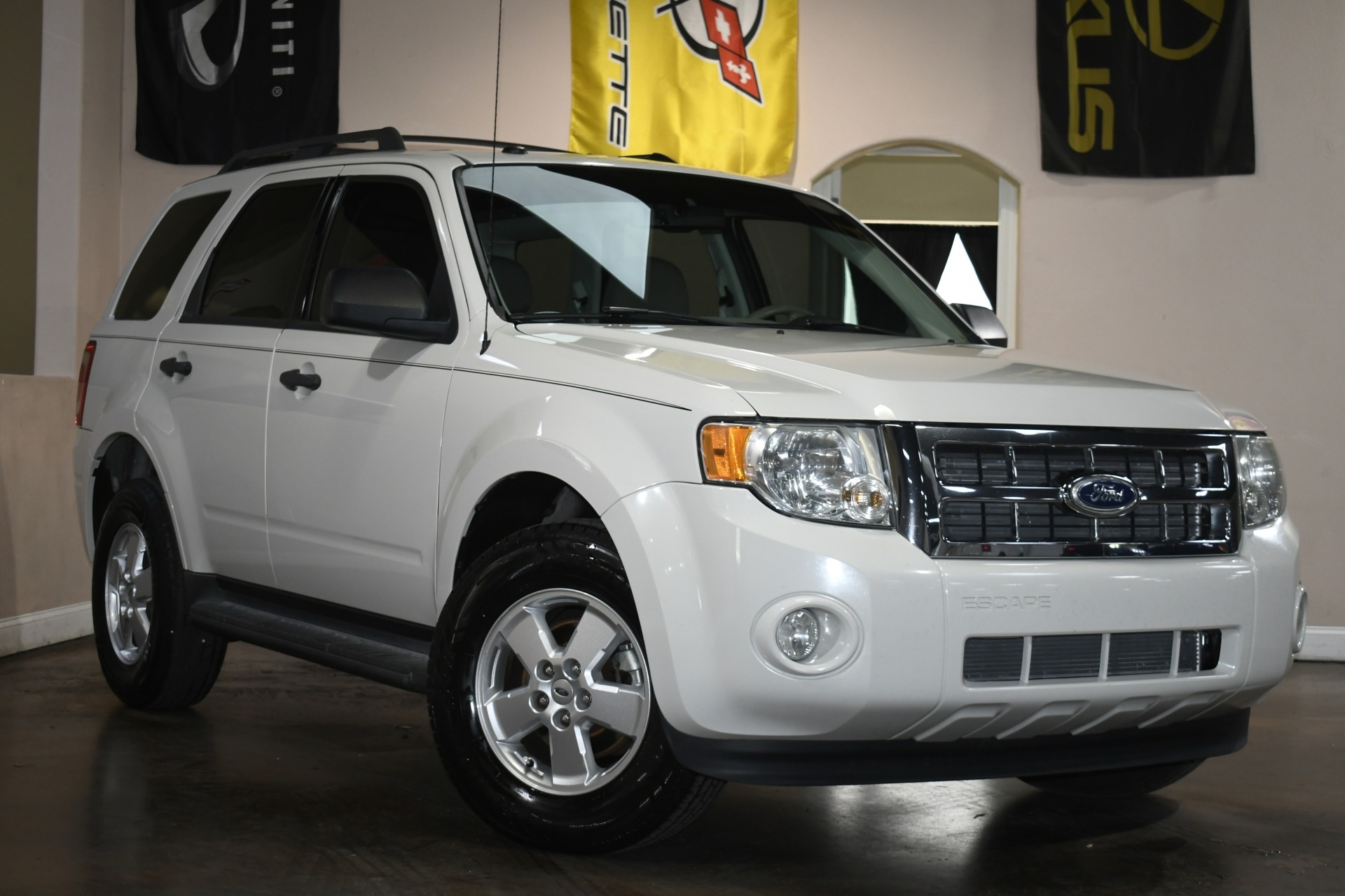 2011 Ford Escape XLT photo 3