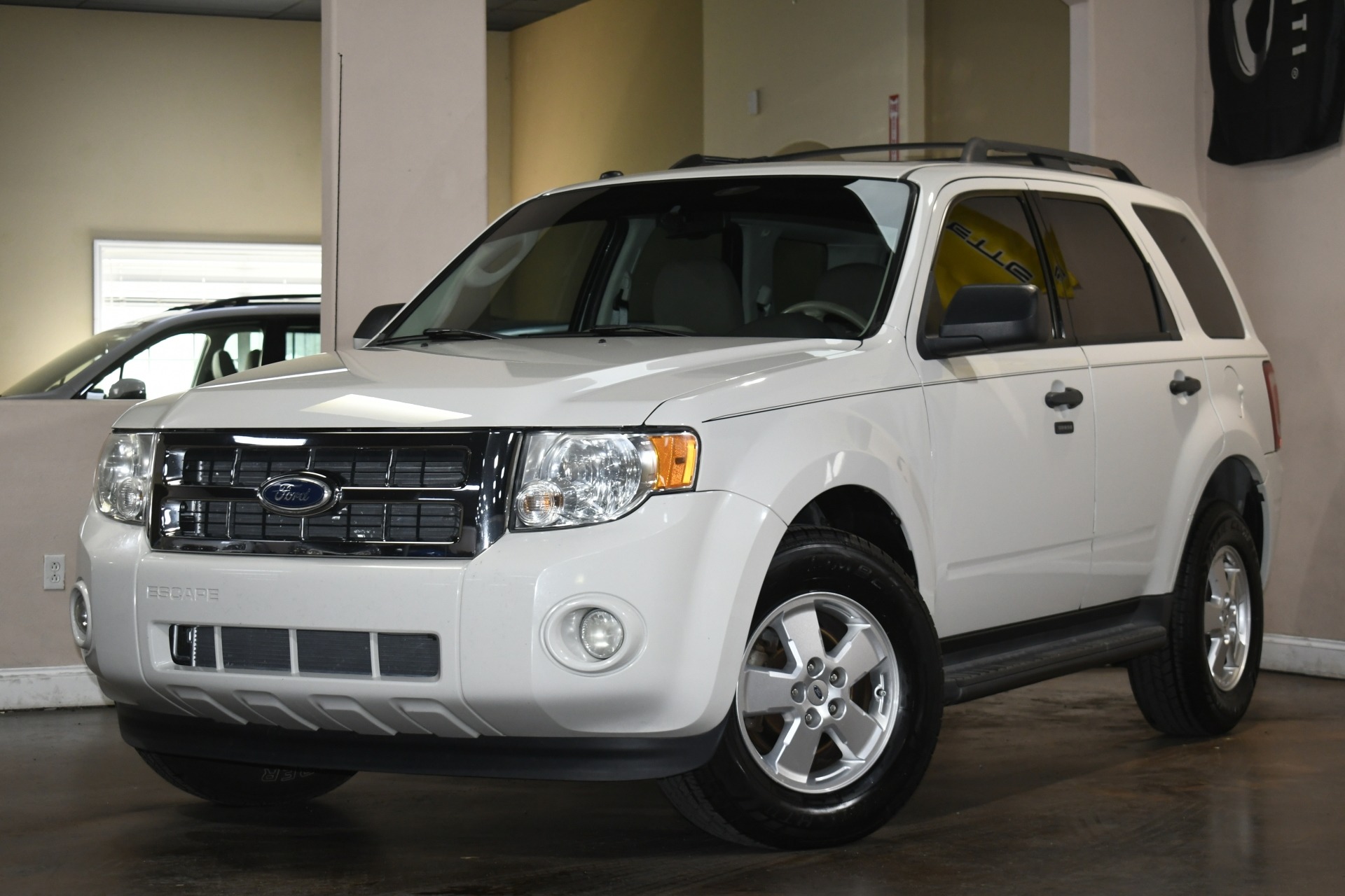 2011 Ford Escape XLT photo 4
