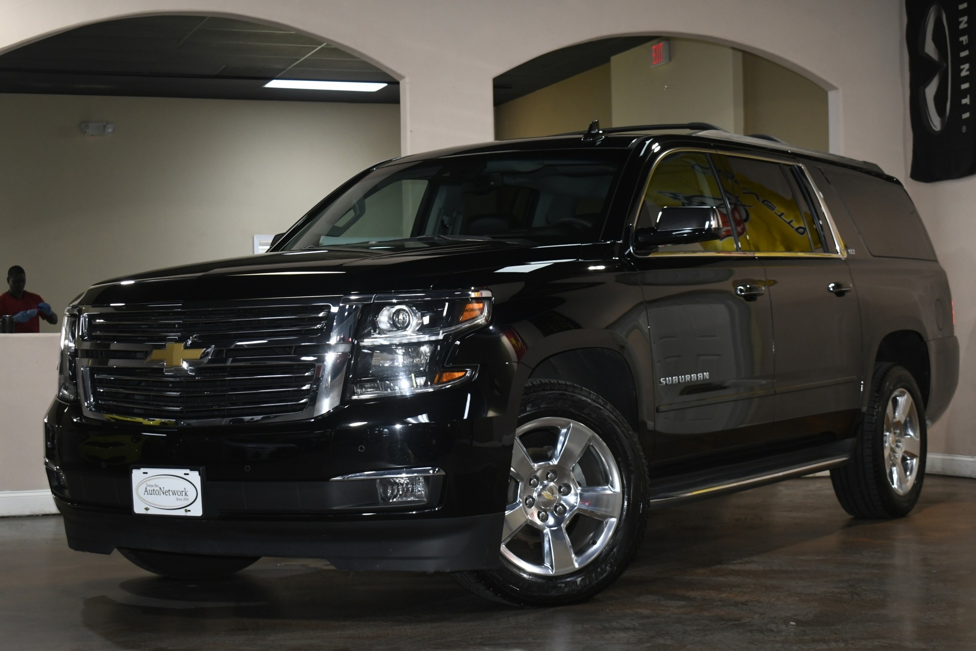 2015 Chevrolet Suburban LTZ photo 3