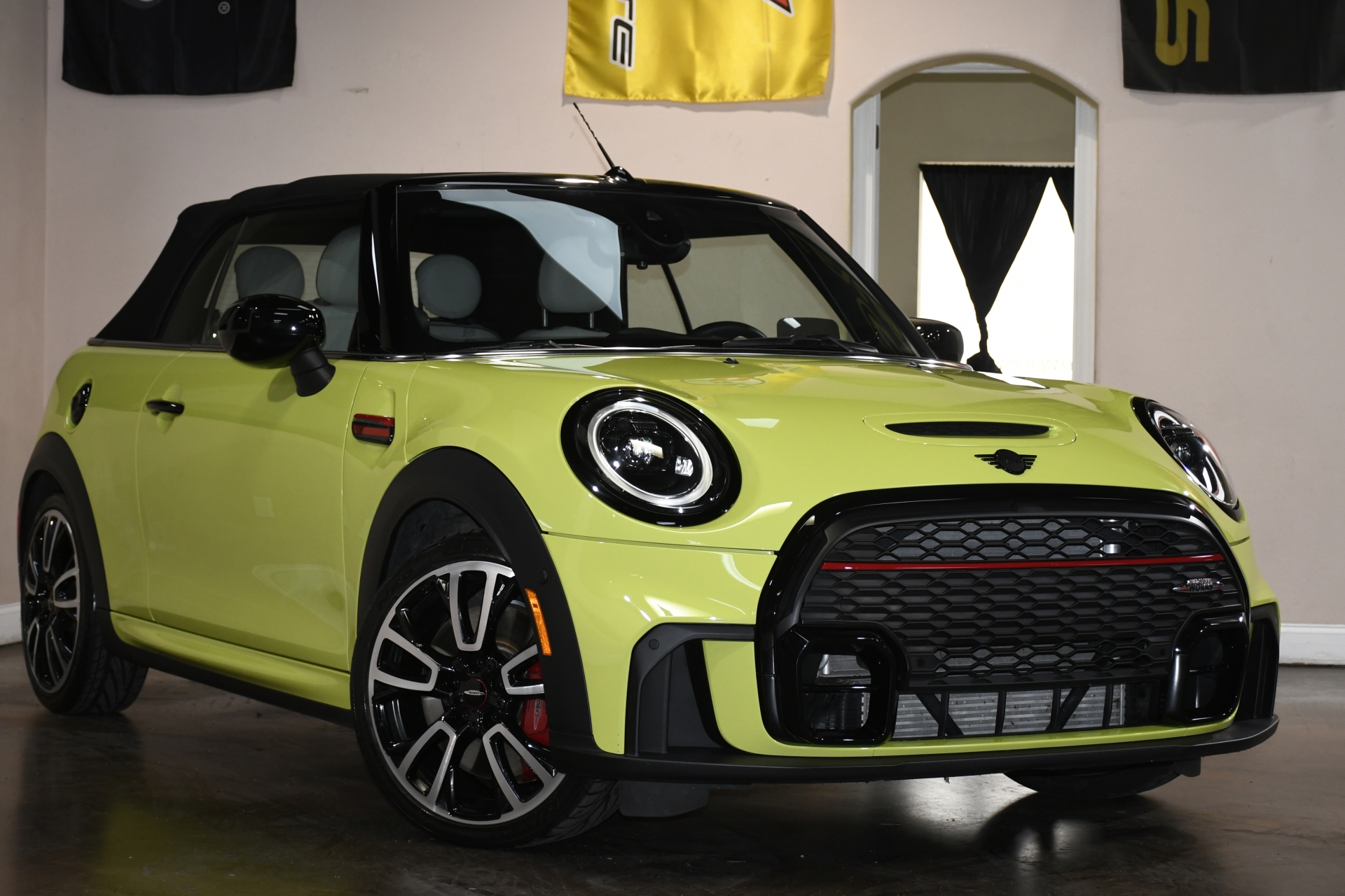 MINI JCW Convertible